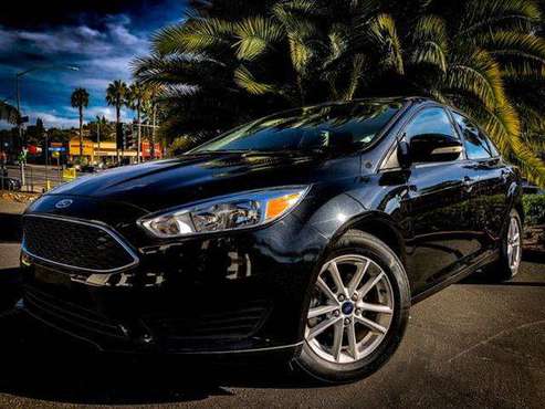 2015 Ford Focus SE * BACK UP CAMERA * LOW MILES * SE 4dr Sedan for sale in Vista, CA