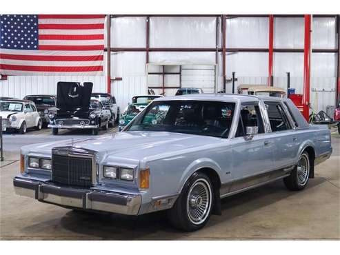 1989 Lincoln Town Car for sale in Kentwood, MI