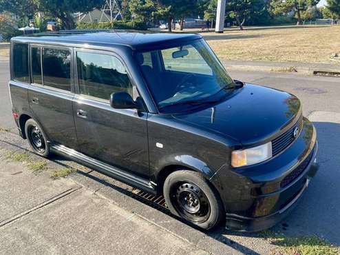 Black 2006 Scion xb 4 door hatchback by Toyota Automatic Clean title for sale in Portland, OR