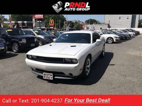2014 Dodge Challenger SXT coupe Bright White Clearcoat for sale in Irvington, NJ