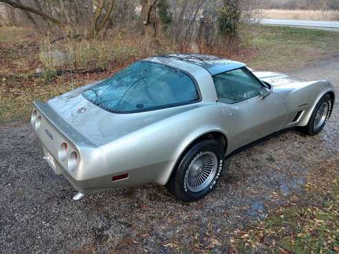 1982 TOP C3 CORVETTE Collectors Edition with turbine wheels glass for sale in Lake Zurich, IL