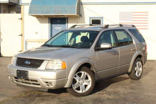2007 FORD FREESTYLE *3rd Row *Heated Seats *Sunroof - cars & trucks... for sale in Highland, IL