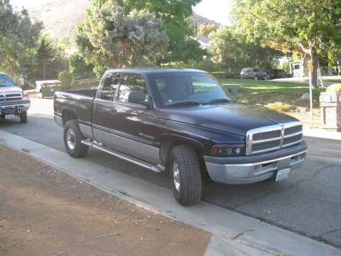 2001 Dodge Ram 2500 2wd Short Bed 360 cid Gas Engine for sale in Acton, CA