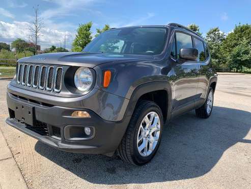 2018 Jeep Renegade latitude 4x4 only 2000 miles for sale in Chicago, IL