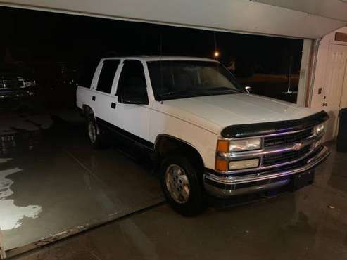 1995 Chevy Tahoe - cars & trucks - by owner - vehicle automotive sale for sale in Montrose, SD