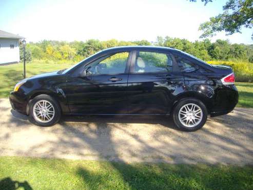 2009 ford focus se for sale in Northfield, MN