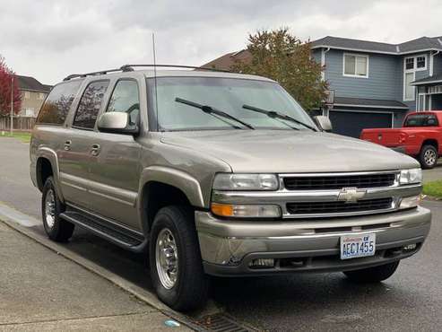 2001 Chevrolet Suburban LT 2500 4WD 8.1L V8 3rd Row Seat Low Miles for sale in PUYALLUP, WA