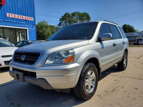 2005 Honda Pilot EX L 4dr 4WD SUV w/Leather and Entertainment System... for sale in Warren, MI