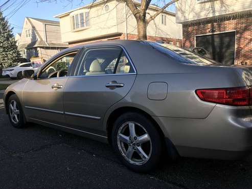 2005 HONDA ACCORD FOR SALE....NEED TO GO IMMEDIATELY - cars & trucks... for sale in New Hyde Park, NY