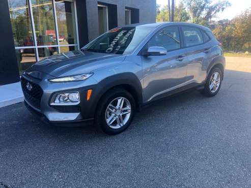 2018 HYUNDAI KONA SE (ONE OWNER CLEAN CARFAX 13,000 MILES)NE for sale in Raleigh, NC
