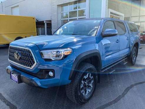 2019 TOYOTA TACOMA DOUBLE CAB 4X4 TRD OFF ROAD MANUAL TRANS/SUNROOF... for sale in Eau Claire, WI