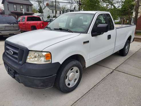 2005 Ford F150 XL Regular Cab 8 Bed 4 6 Liter V8 87k miles - cars & for sale in Fairfield, OH