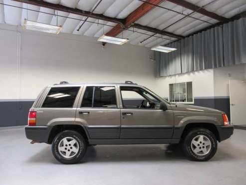 1995 Jeep Grand Cherokee Laredo 89K MILES 4X4 1 OWNER - cars & for sale in Hayward, CA