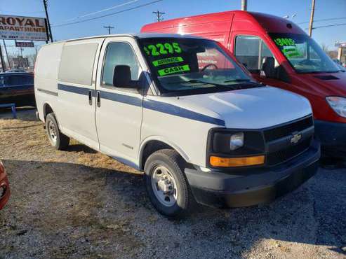 2005 Chevrolet Express 3/4 Ton Cargo Van - cars & trucks - by dealer... for sale in Wichita, KS