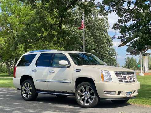 2008 Cadillac Escalade Base - - by dealer - vehicle for sale in Shakopee, MN