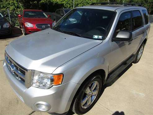 2010 FORD ESCAPE CLEAN!!! FINANCING FOR EVERYONE! for sale in Pittsburgh, PA