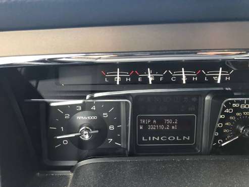 Lincoln Navigator L - cars & trucks - by owner - vehicle automotive... for sale in West Chicago, IL