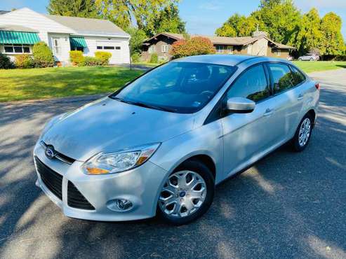 2012 FORD FOCUS SE ( EXCELLENT CONDITION ) - cars & trucks - by... for sale in West Sand Lake, NY