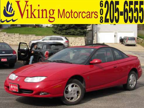 ***2002 SATURN SC SC2**MANUAL TRANSMISSION**A/C**EPA=UP TO 35 MPG!!!** for sale in Stoughton, WI