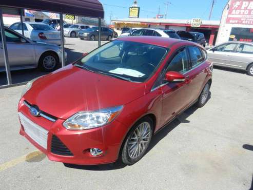 2012 Ford Focus SEL - cars & trucks - by dealer - vehicle automotive... for sale in Oklahoma City, OK