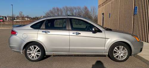 2010 Ford Focus SEL, leather, sunroof, premium sound, spoiler - cars... for sale in Porter, MN