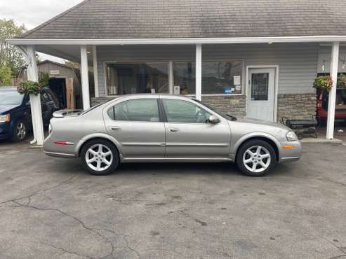 PAYLESS AUTO SALES - 2002 NISSAN MAXIMA - - by dealer for sale in Hamilton, OH