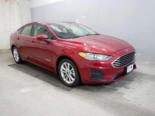 2019 Ford Fusion Hybrid SE FWD for sale in Burnsville, MN