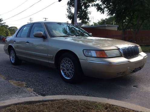 2000 MERCURY GRAND MARQUIS ONLY 56,000 MILES !!! for sale in Blue Point, NY