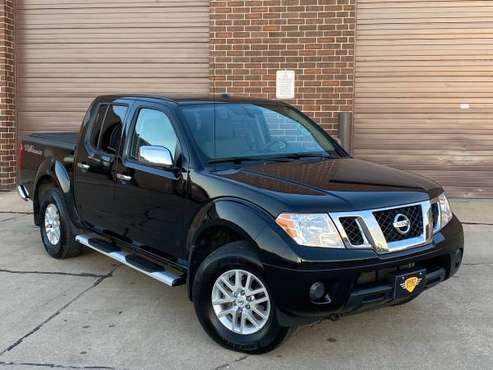 2017 NISSAN FRONTIER SV CREW CAB 4X4/ONLY 38K MILES ! - cars & for sale in Omaha, IA