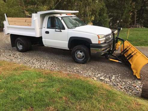 For Sale by Owner:'05 Chevy 3500 HD Dumptruck for sale in New Kensington, PA