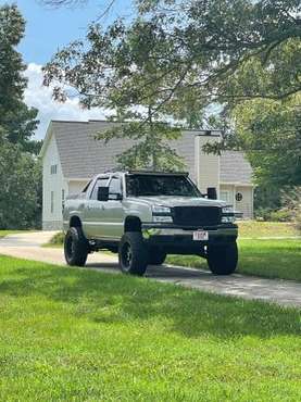 2006 Chevy Avalanche for sale in Summerfield, NC