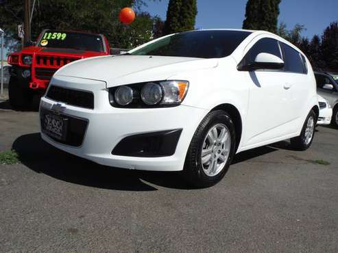 2016 CHEVROLET SONIC LT / NEW TIRES / RUNS & DRIVES GREAT!! for sale in Yakima, WA
