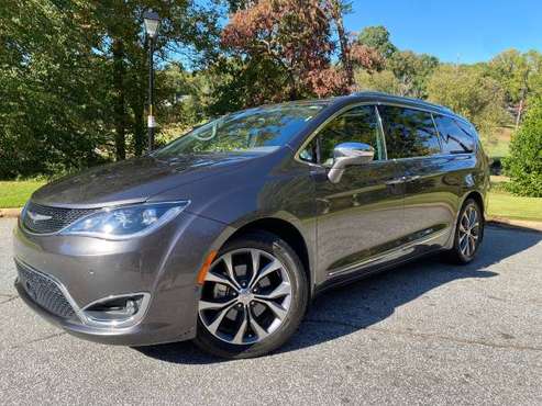 2017 Chrysler Pacifica limited for sale in Greenville, SC