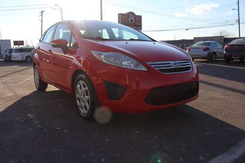 2013 Ford Fiesta SE Clean - - by dealer - vehicle for sale in Mount Clemens, MI
