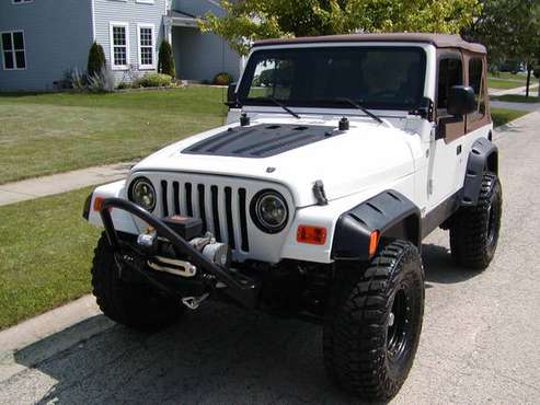 2006 Jeep Wrangler X 6 cylinder automatic for sale in Romeoville, IL