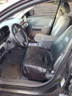 Ford five hundred 2006 for sale in Charleston, SC