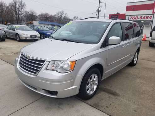 2010 Chrysler Town And Country - cars & trucks - by dealer - vehicle... for sale in Olathe, MO