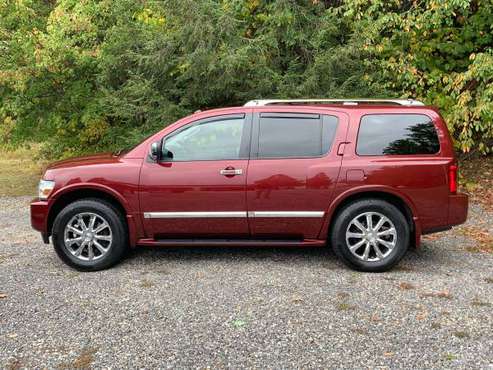 INFINITI QX56 4WD SUV, ONE OWNER, FULLY LOADED, NEW CONTINENTAL TIRES for sale in maine, ME