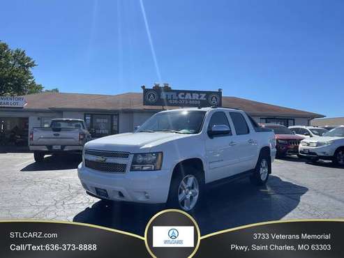2008 Chevrolet Avalanche LTZ Sport Utility Pickup 4D 5 1/4 ft - cars for sale in St. Charles, MO