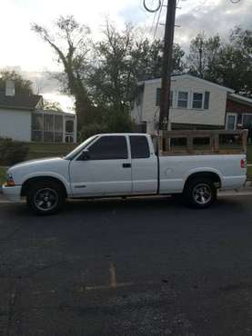 2001 Chevy S10 Pickup Truck for sale in Silver Spring, District Of Columbia