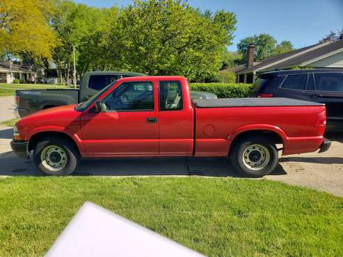 2003 Chevy S-10 LS 3D 2WD 4 3L V6 6FT Bed Pickup for sale in Englewood, OH