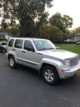 jeep liberty - cars & trucks - by owner - vehicle automotive sale for sale in Commack, NY