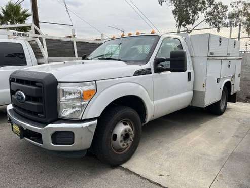 2016 Ford F-350 F350 Work Utility Truck DUALLY DRW Pickup - cars & for sale in Fountain Valley, AZ