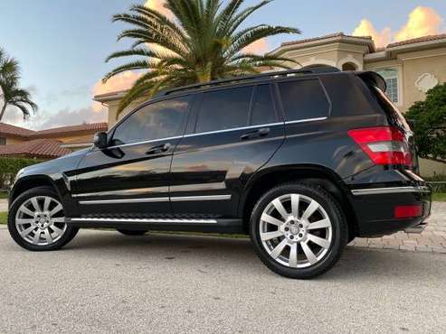 2010 MERCEDES BENZ GLK350 4MATIC - AWD PANORAMA GLASS ROOF - cars for sale in Port Saint Lucie, FL