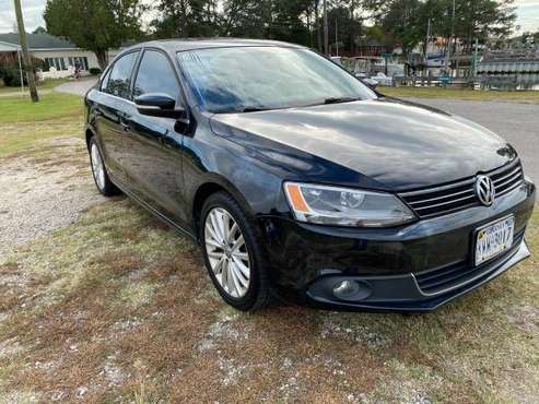 REDUCED: VW Jetta 2014, NEW TIRES, TINTED - cars & trucks - by owner... for sale in Virginia Beach, VA