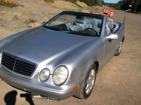 2002 Mercedes Benz CLK 320 Conv. Auto, loaded. Silver/blk. Only 86k for sale in Chaska, MN