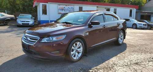 2011 Ford Taurus sel AWD - cars & trucks - by dealer - vehicle... for sale in Pontiac, MI