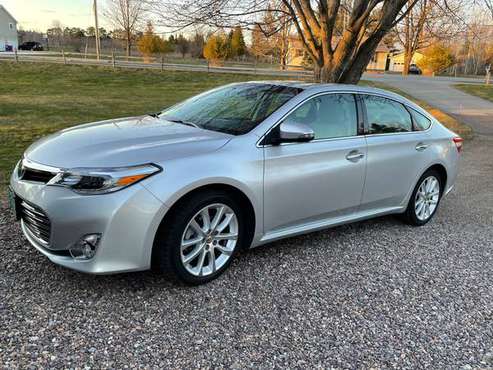 2013 Toyota Avalon Limited for sale in Essex Junction, VT
