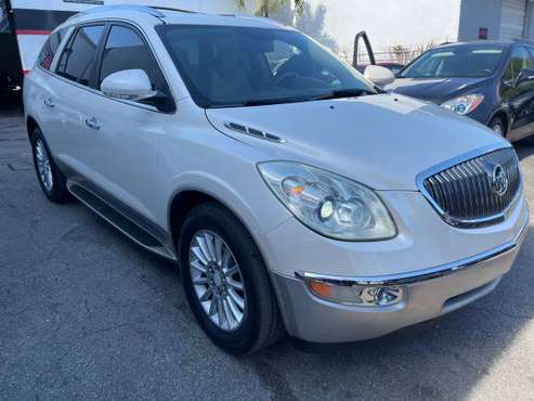 2012 buick enclave leather suv family 3 row seats for sale in Hollywood, FL