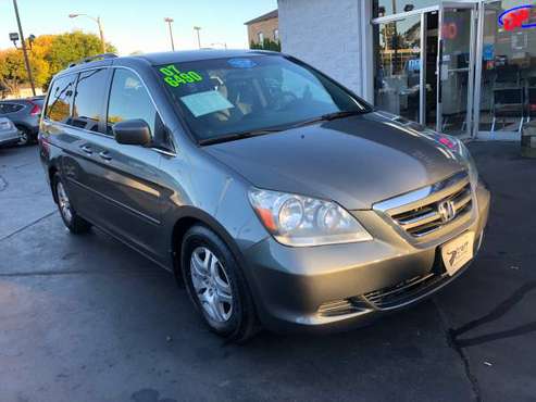 *** 2007 Honda Odyssey EX Carfax Certified! Well Cared For! Nice! -... for sale in milwaukee, WI